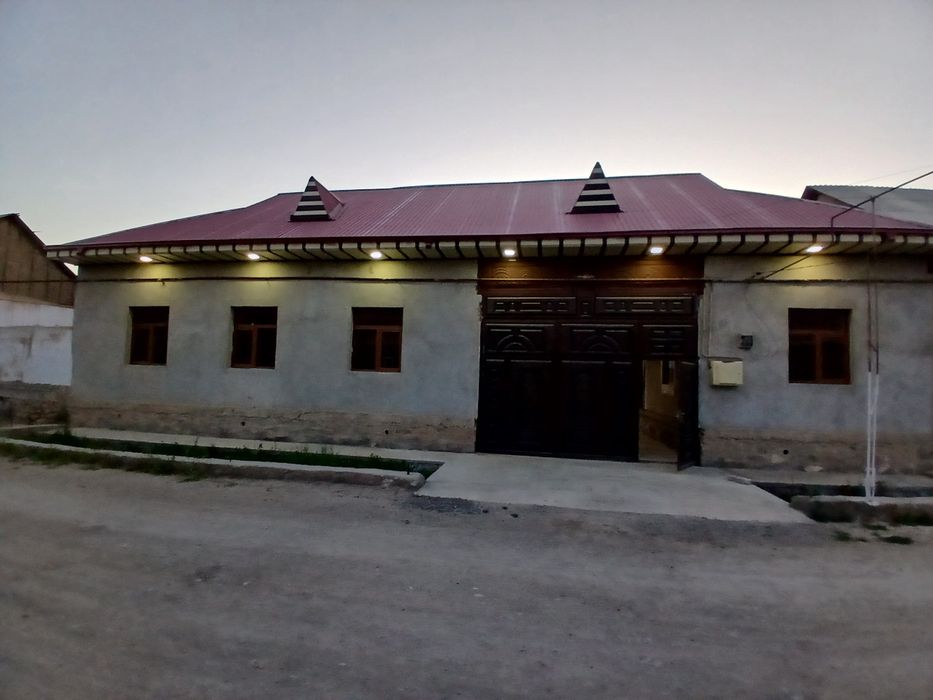 Narpay 7-bulim uy sotiladi