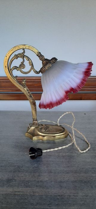 Стара бронзова лампа