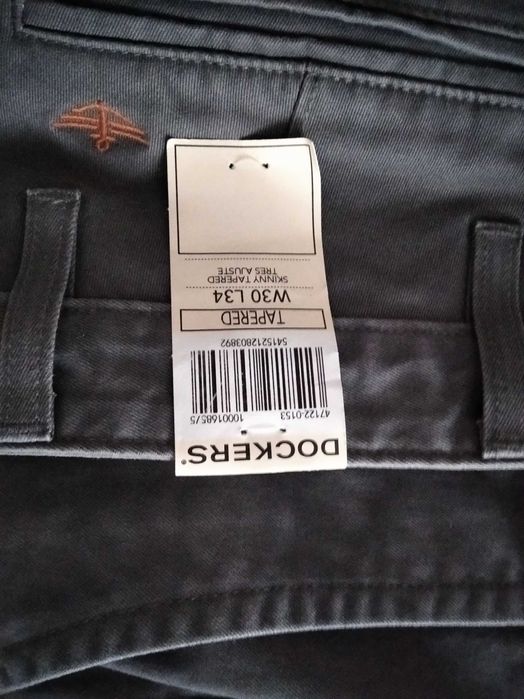 Dockers Alpha Original Chino, Slim Fit Tapered Khakis - Burma Grey