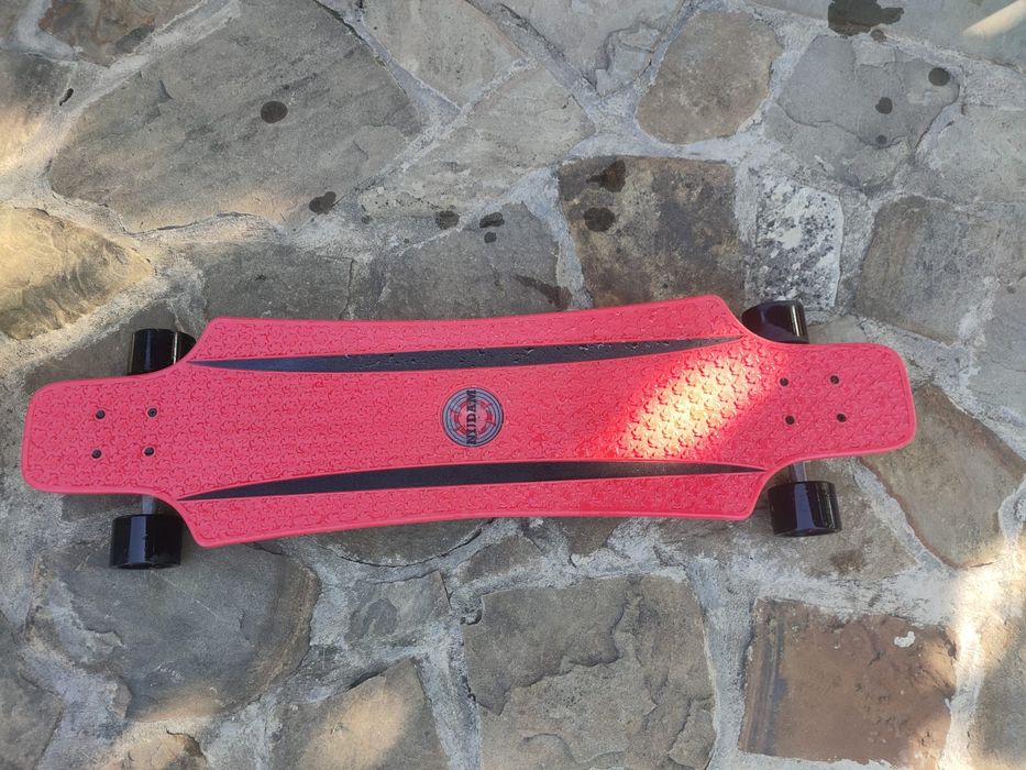 Vand skateboard nou