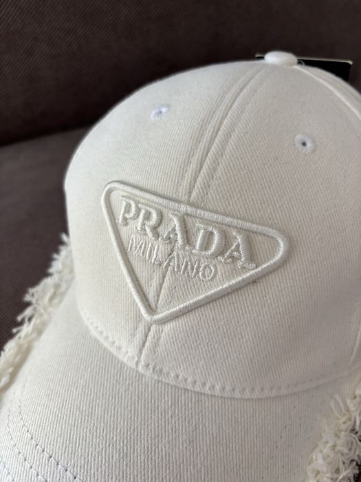 Șapcă alba print logo