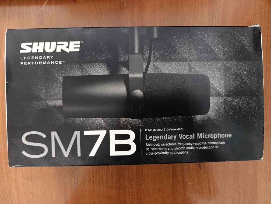 Микрофон SHURE SM 7B