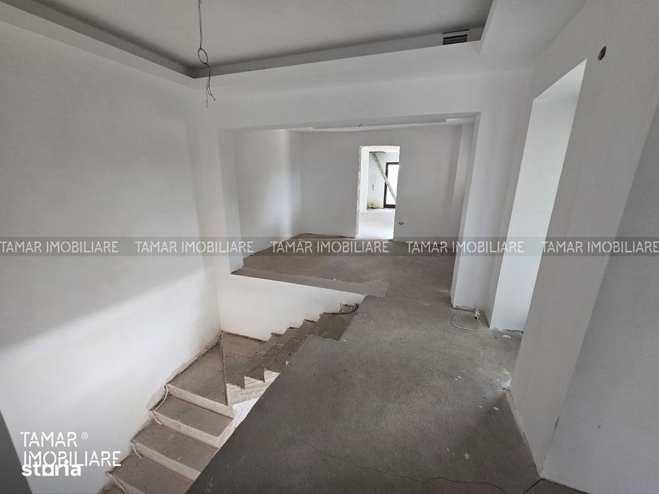 Vilă Deosebită P+E, 335 mp, Teren 1000 mp - Micalaca