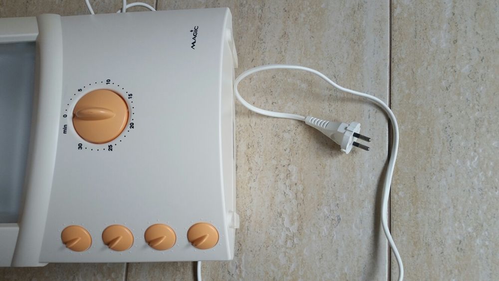 Dispozitiv Lampă de bronzare Magic-typ 912 440w