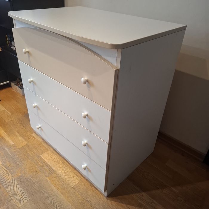 Детски скрин  Кирев