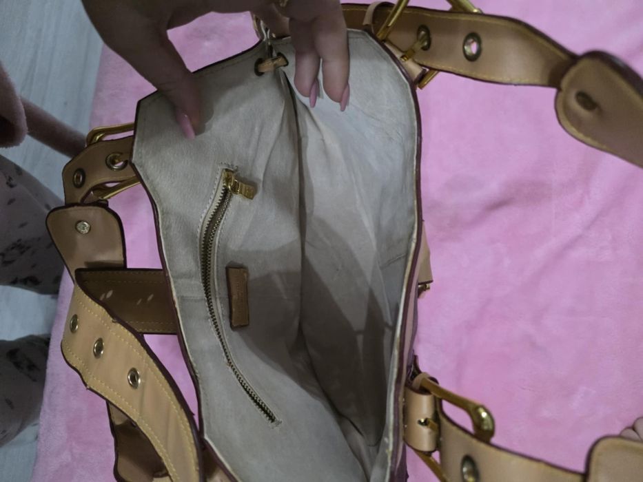 Geanta louis vuitton