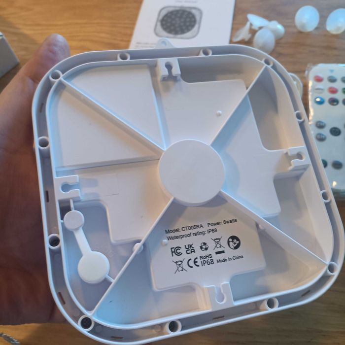 НОВО! LED осветление за басейн, акумулаторно, RGBW, с дистанционно