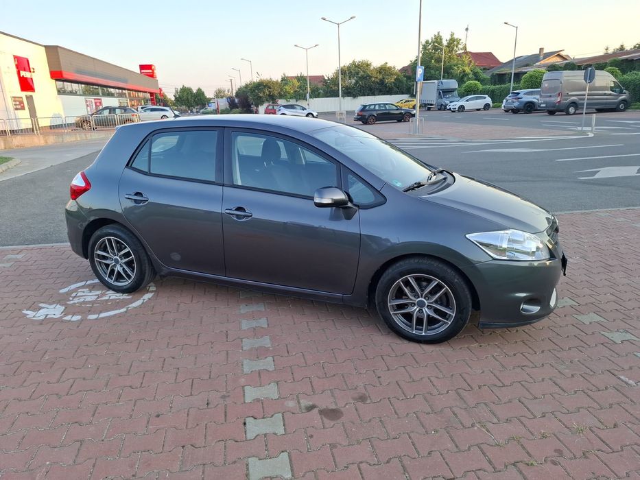 Primul proprietar vând Toyota Auris 1.4 D, an 2012