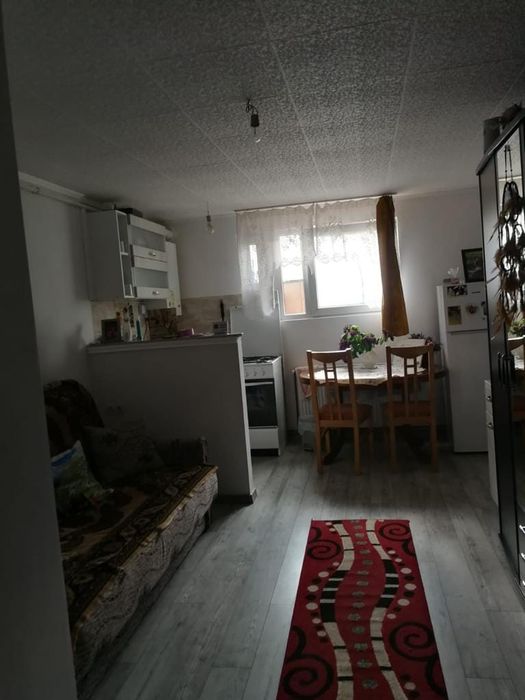 Garsonieră de închiriat în 7 Noiembrie