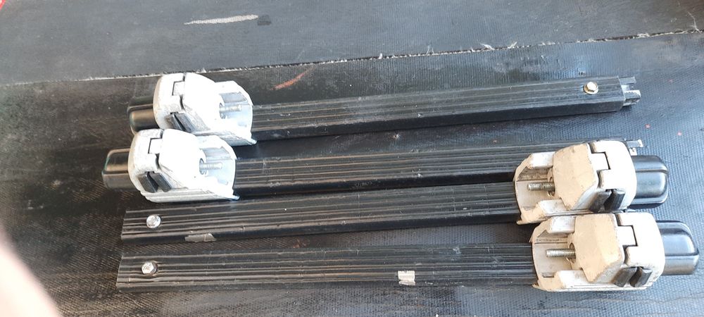 Bare transversale telescopice, rezistente merg pe barele longitudinal