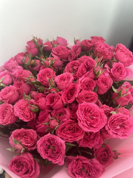 Цветы Кустовые розы 15 шт