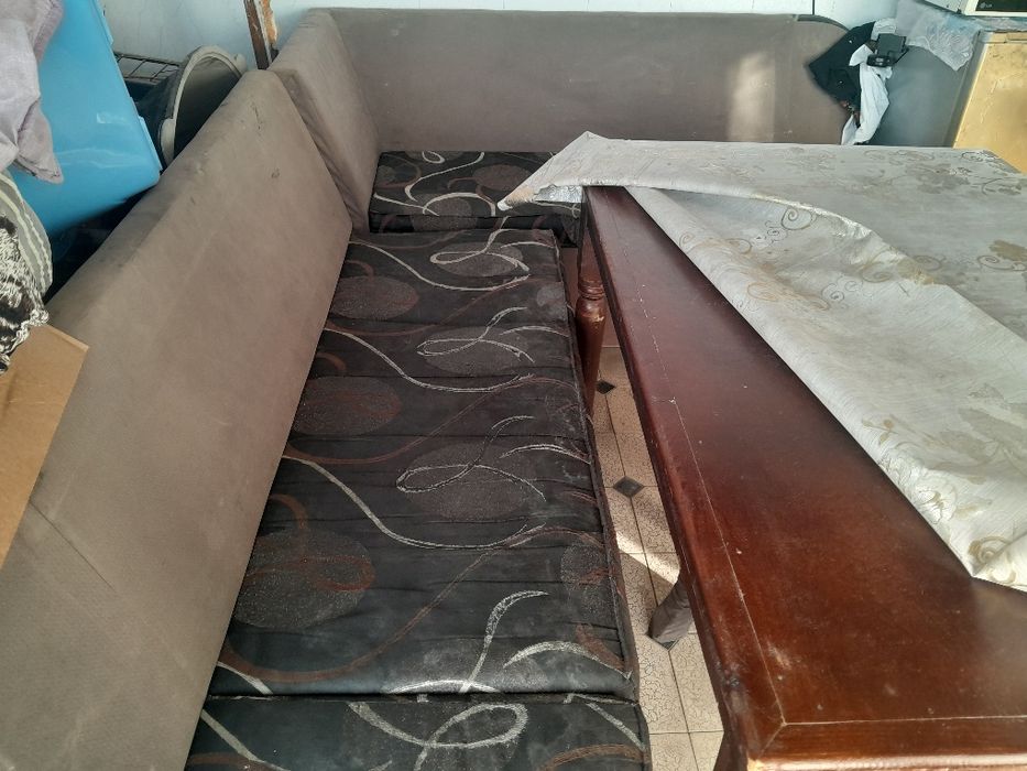 Kuxiniya mebil srochna