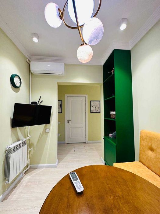 Своя!! Квартира с топ локацией возле м.Космонавтов, Интерпол