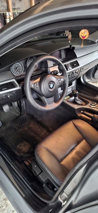 Vând bmw e60 520d