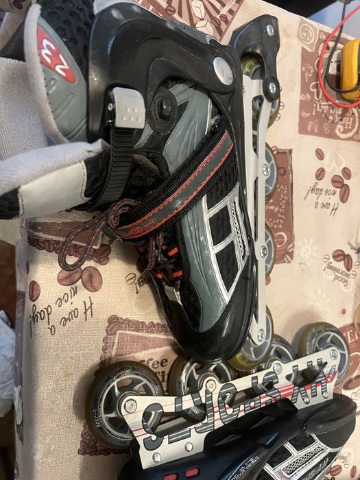 Role 82 ABEC 5 HY Sports mărimea 43 ~44