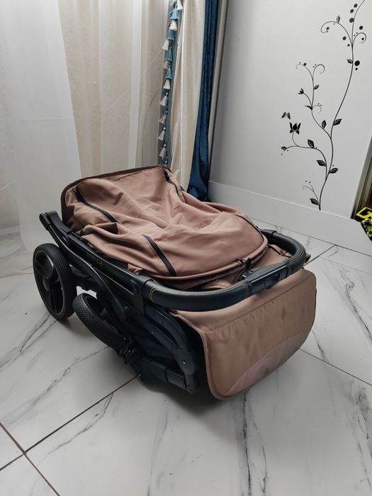 Продам коляску Аксу