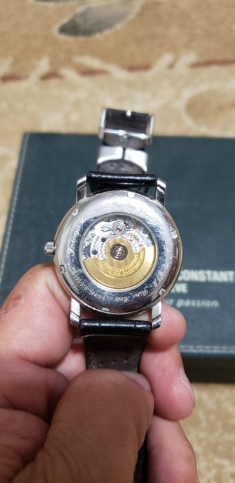 Продам часы оригинальные!