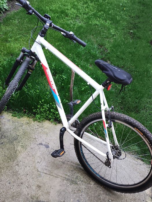 Bicicleta de vânzare