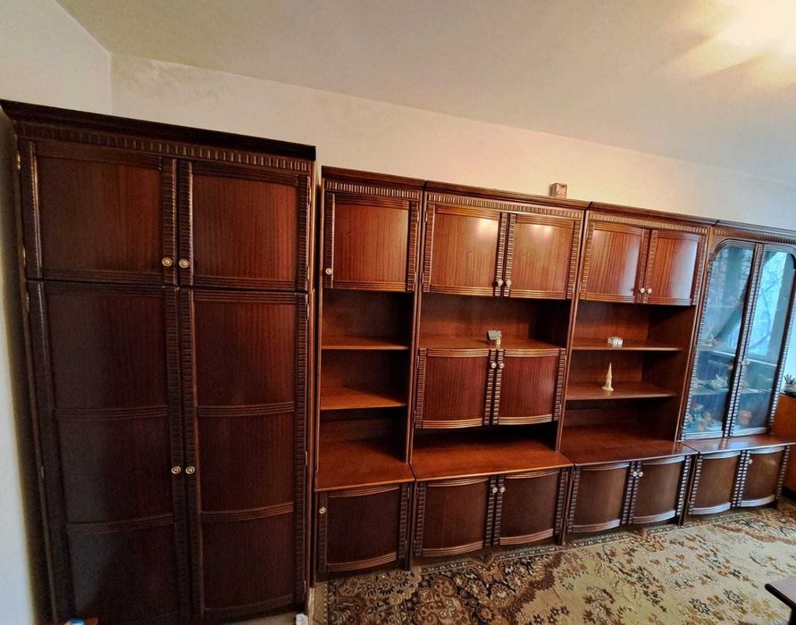 Vand Mobila sufragerie living