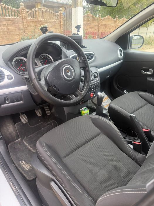 Renault clio stare impecabila