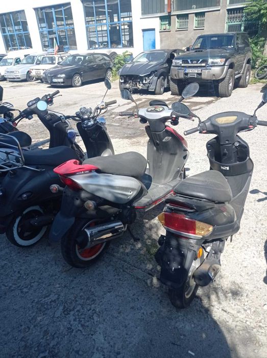 Скутер 50 кубика 3 бр.