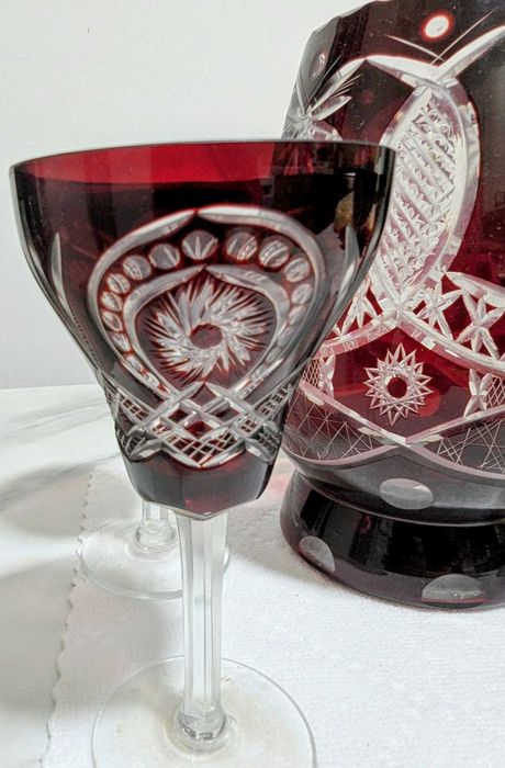 Serviciu cristal rubin BUZĂU PERLA LUX –carafă +dop sticla+cupă+pahare