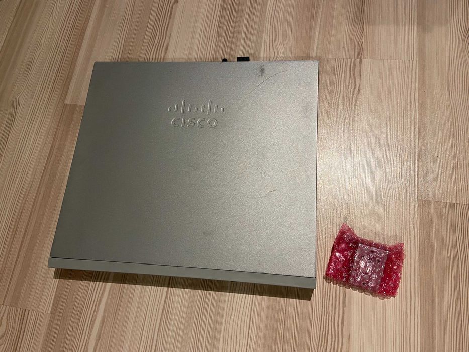 Firewall Cisco ASA 5515-X, 8GB RAM, 8GB Flash, Security plus 5515 CCNA