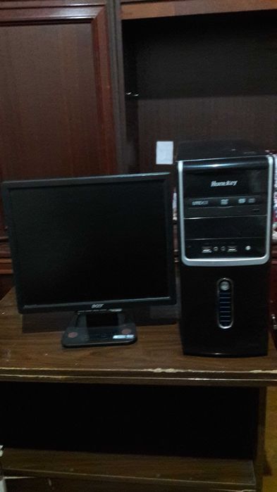 Продается игровой руль для компьютера и плейстейшана приставки.