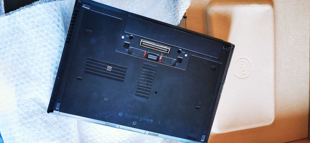 Dezmembrez Laptop Hp 8470p sau il vand intreg, I5/8gb/250SSD/DVD-RW