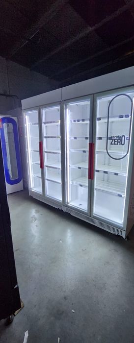 Vitrina frigorifica dublă lactate mezeluri băuturi flori