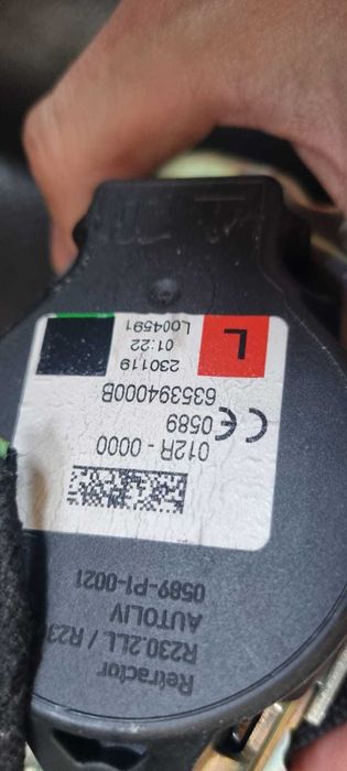 Centura stanga dreapta fata Range Rover Velar dupa masina de europa