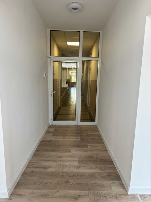 Дава се под наем Офис в Варна, Западна промишлена зона - 60 кв.м за 459 € - Снимка #13