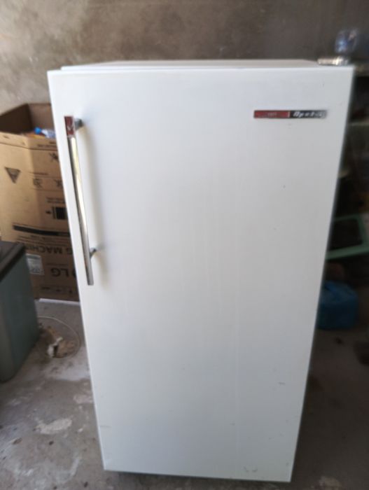 Пирадам халадилник