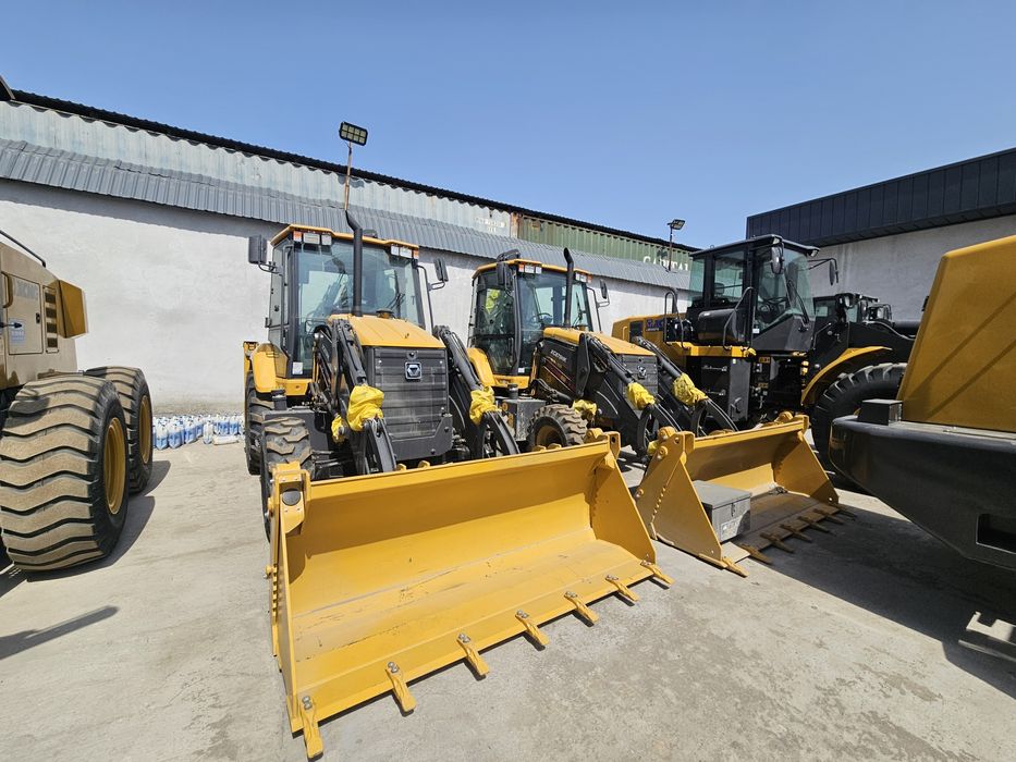 Экскаватор погрузчик xcmg xc870hk