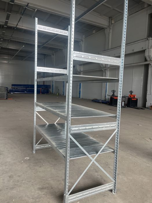 Rafturi de arhiva noi si sh