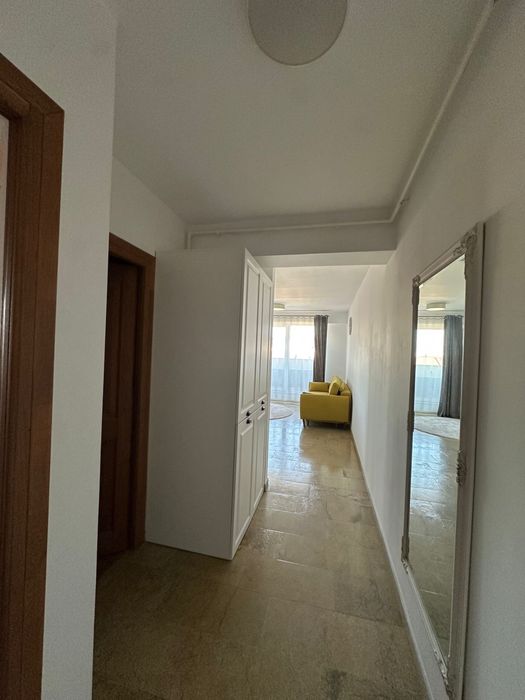 Apartament 2 camere terasa 25 mp zona Intre Lacuri