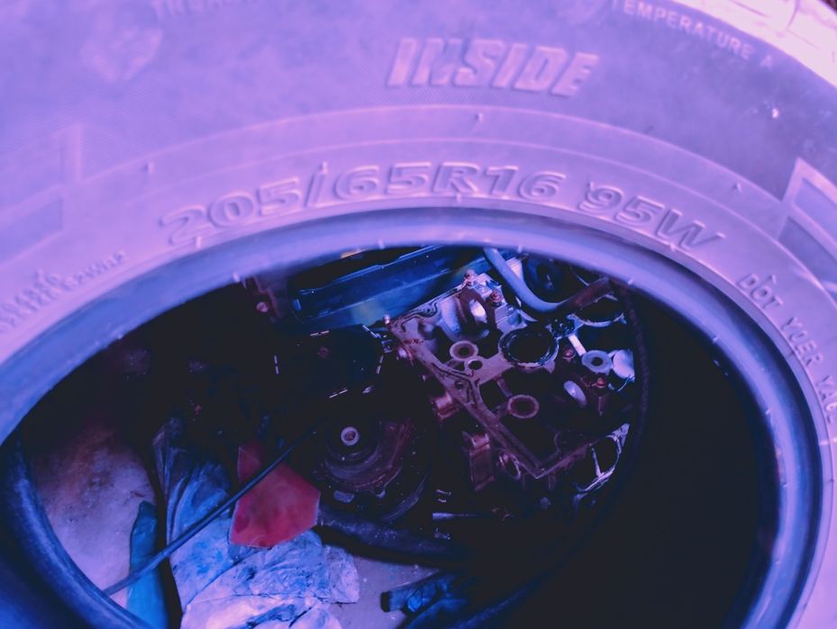 Срочна продам шины летни