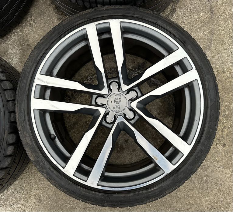 Jante / Roti Audi TT, TTS 8S : 245 35 19, 8S0601025F, ET 52, 9J