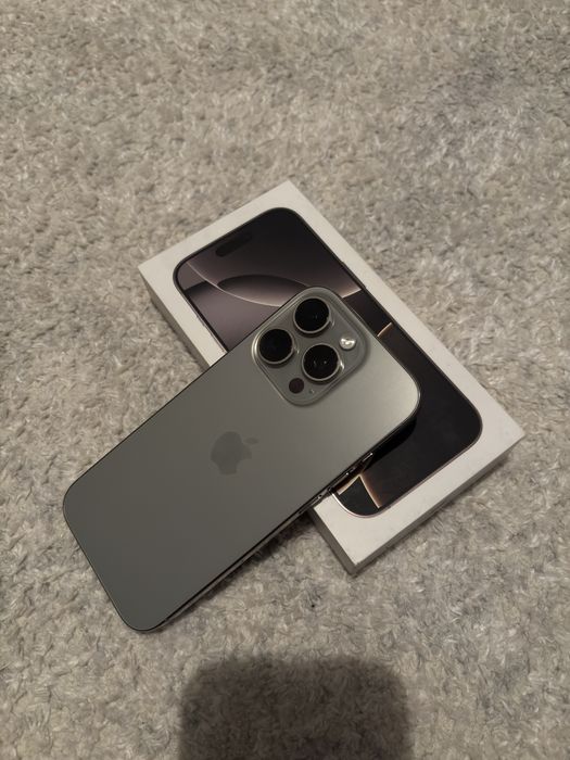 iPhone 16 pro, 128 гб, ёмкость 90