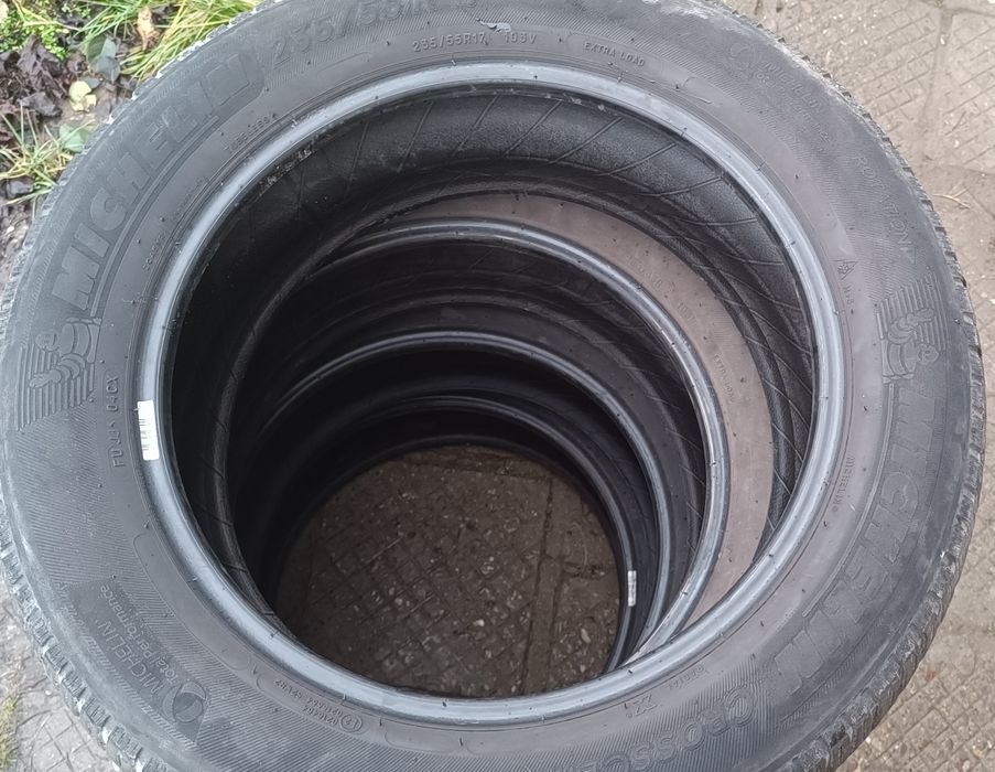 235/55/17 Michelin