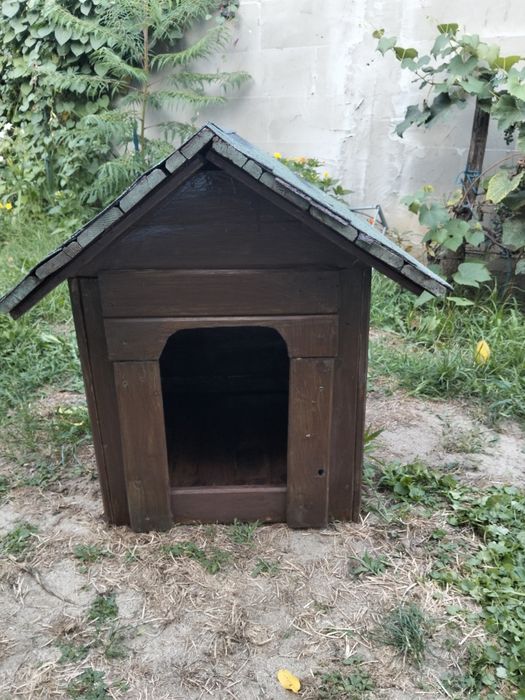 Cușcă pentru câine de talie medie cu capacul detașabil și intrarea variabila