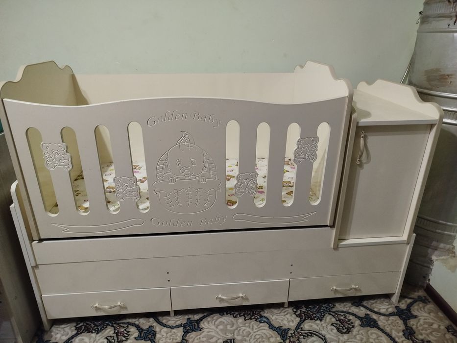 Продается детский колубелный кравать 1 млн