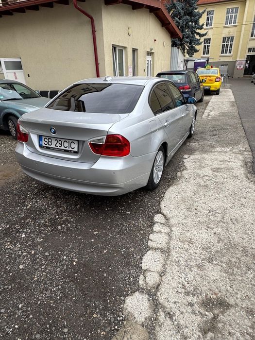 Bmw seria 3 e90 2.0 diesel.