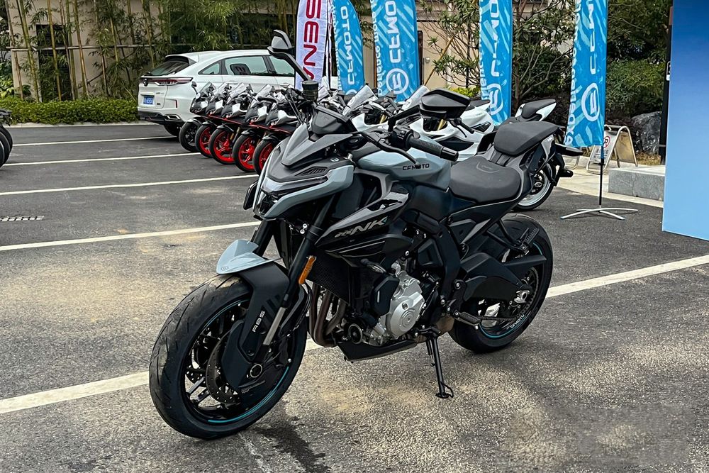 Мотоцикл CFMoto 675NK ABS заказ