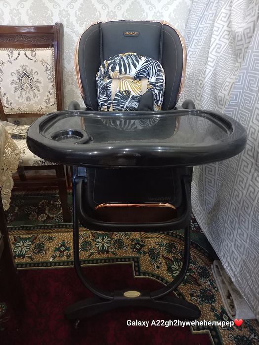 Bolalar ovqat yedigan stulchasi