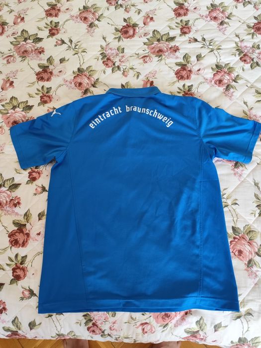 Продавам фланелка на PUMA на Eintracht Braunschweig