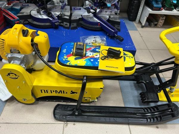 Снегокат. Снегоход. Бензиновый гусеничный. Для детей и взрослых