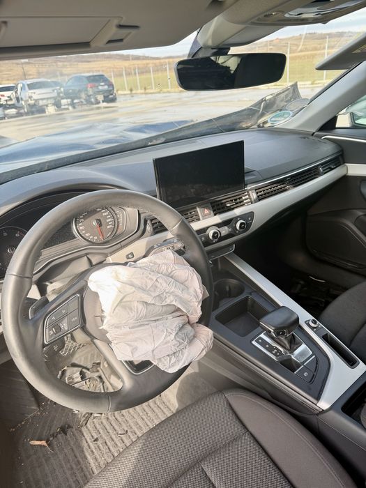 Audi A4 b9 2023 Sline 2.0 tfsi avariat , 30.000 km