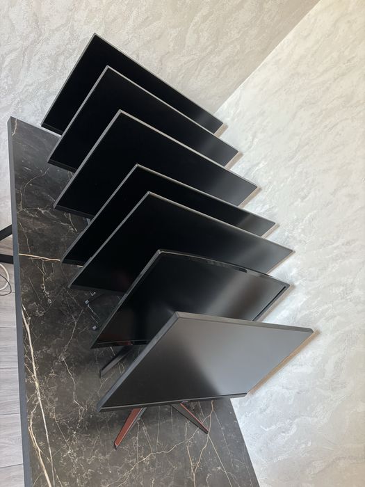 Мониторы хорошем состояние