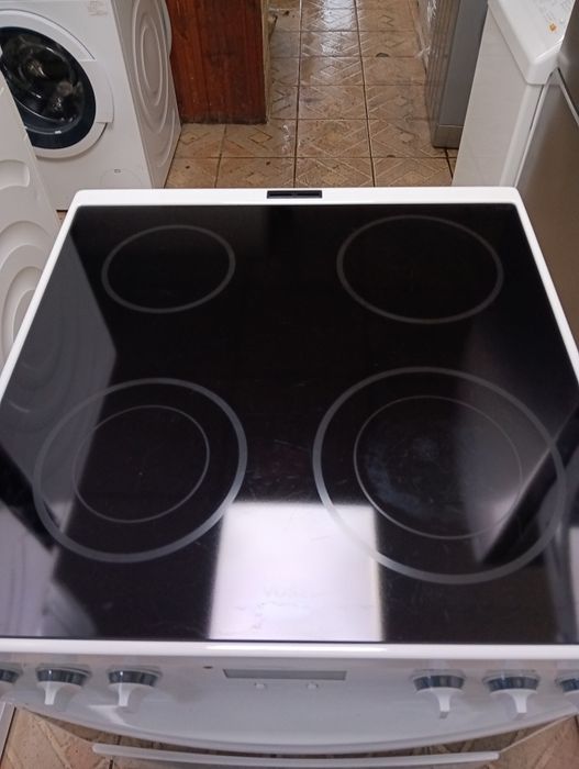 Уникална печка с керамичен плот Voss Electrolux с 2 години гаранция